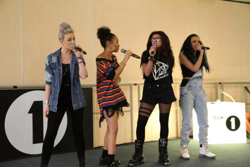 In Radio 1